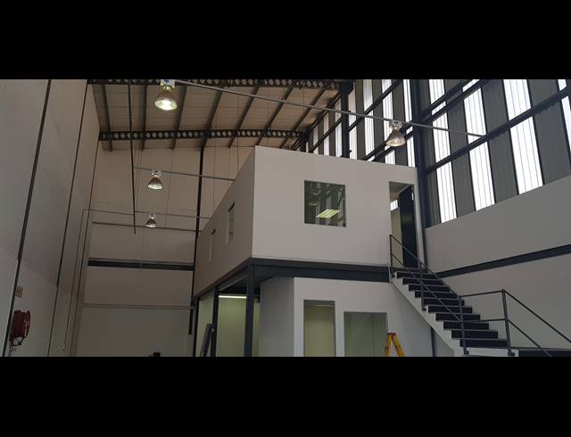 284M² WAREHOUSE TO LET IN MEADOWDALE